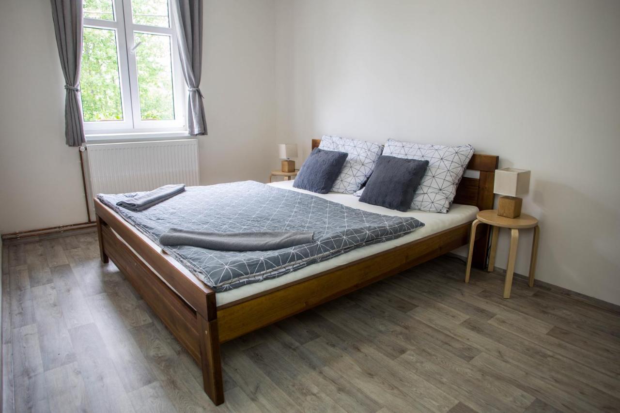 Apartmany Ve Mlejne Cachrov Exterior foto