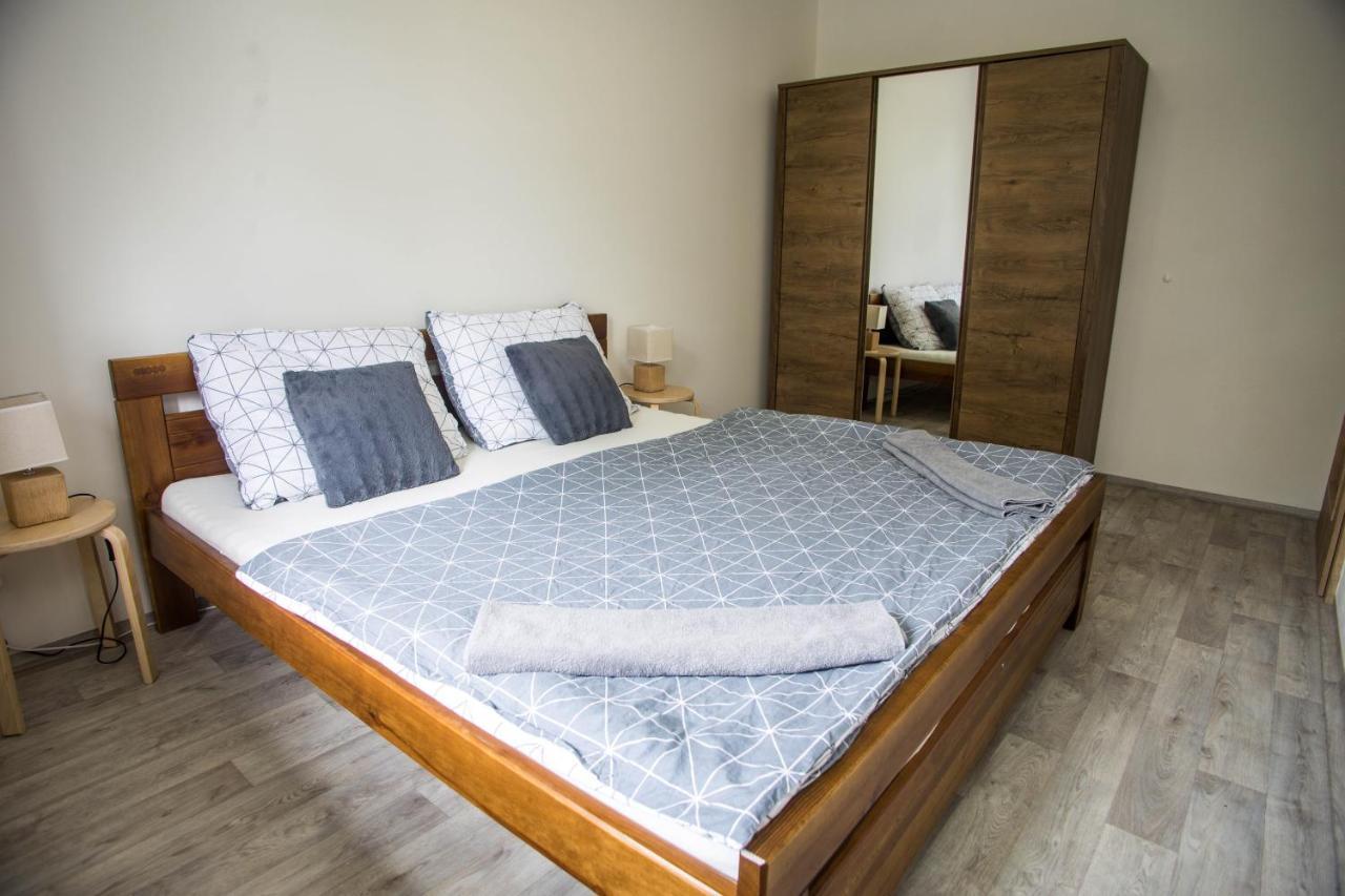 Apartmany Ve Mlejne Cachrov Exterior foto